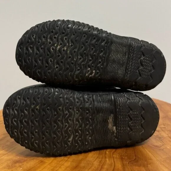 Bogs Ks Classic High HA Slip On Handles Winter Snow Boots Black Size 5Y - Picture 3 of 10